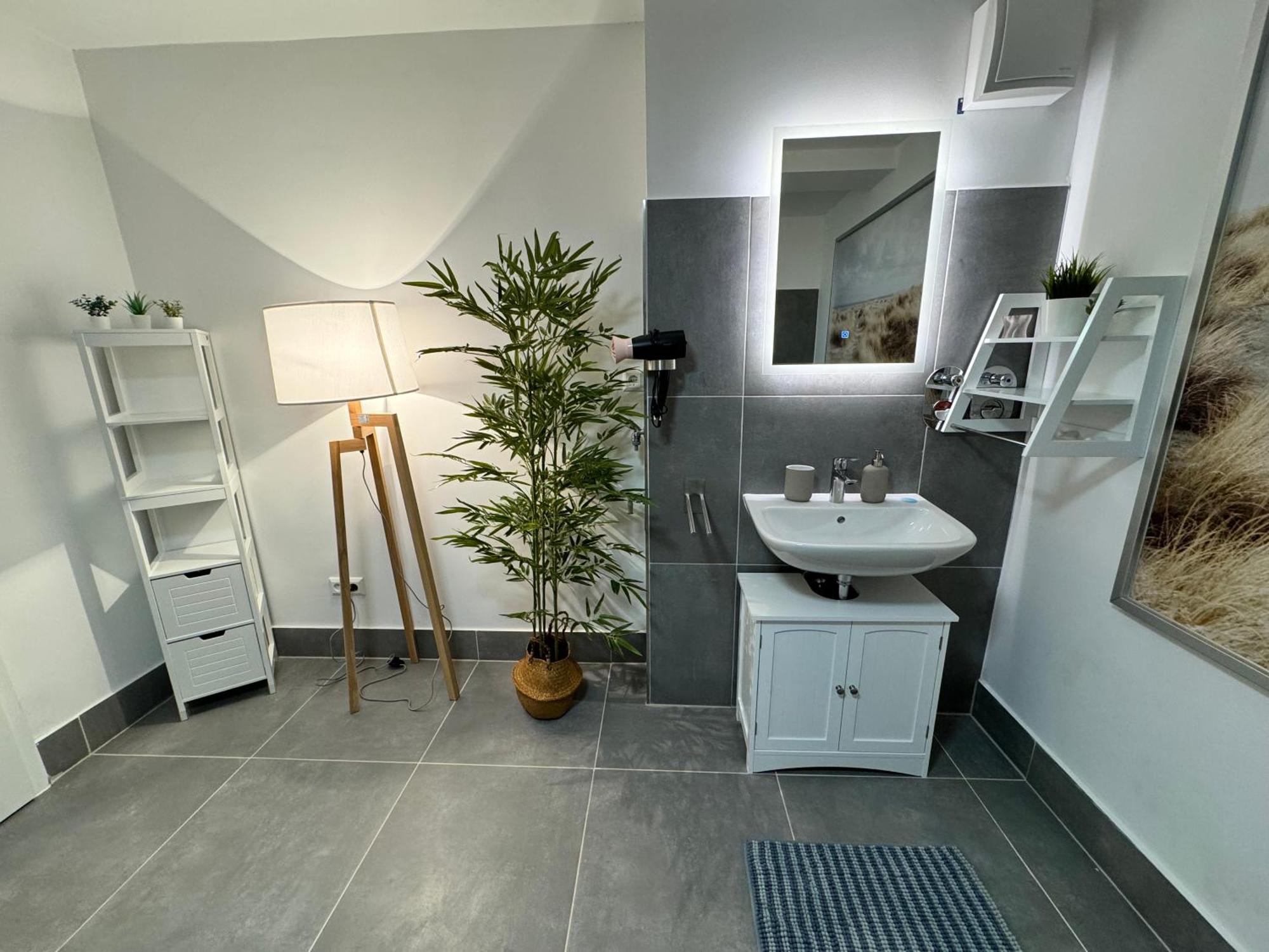 Stadtoase: Exklusive Apartments Fuer Ruhe Und Entspannung BRE Exterior photo